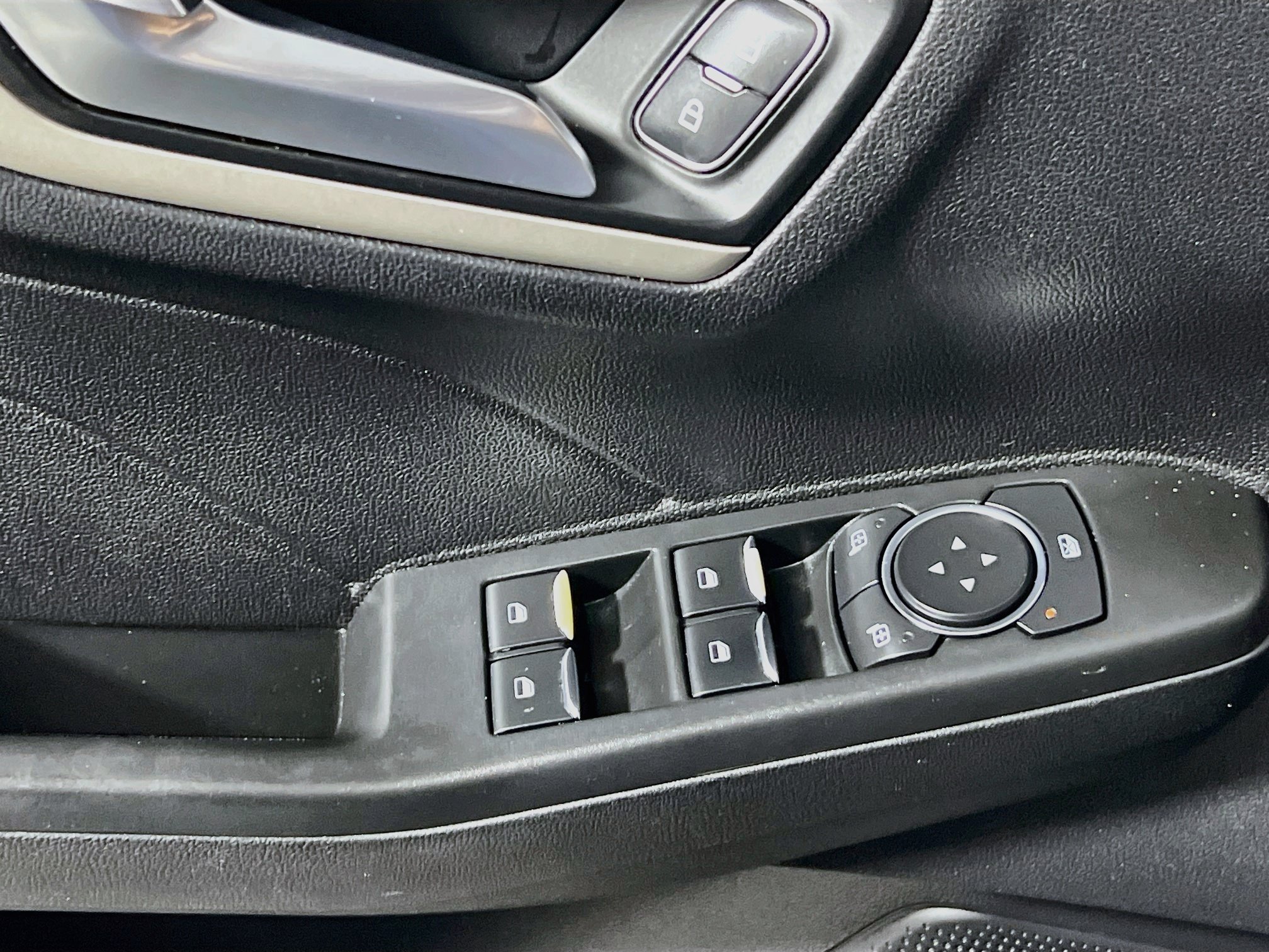Used 2021 Ford Escape SEL FWD image 17