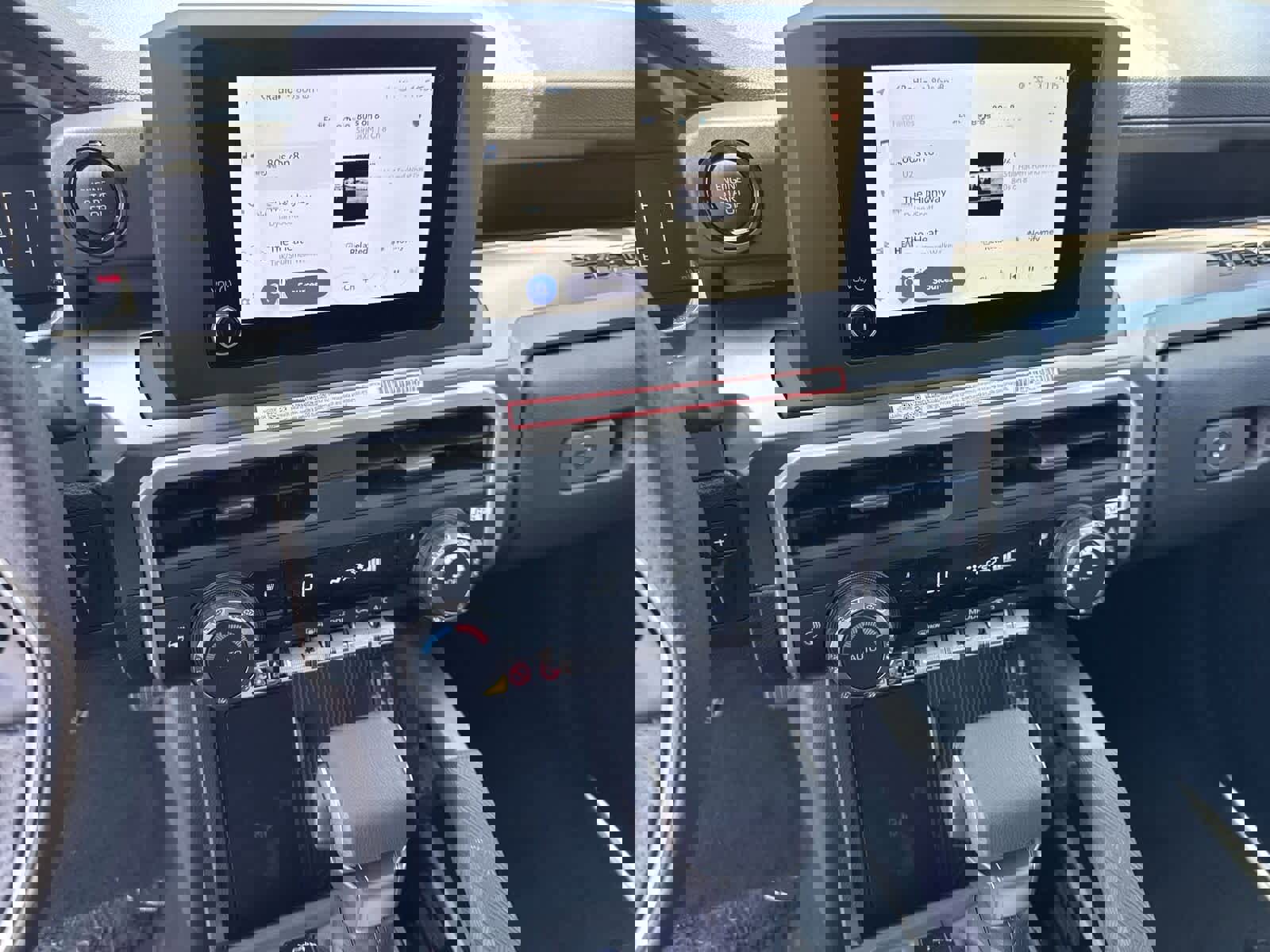 Used 2025 Toyota Tacoma SR5 image 18