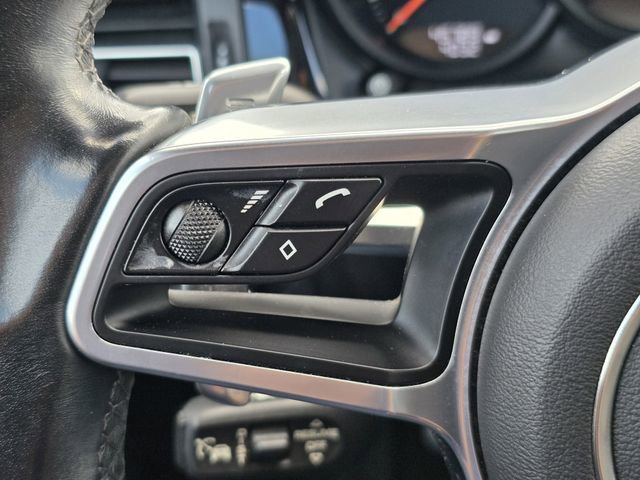 Used 2021 Porsche Macan image 35