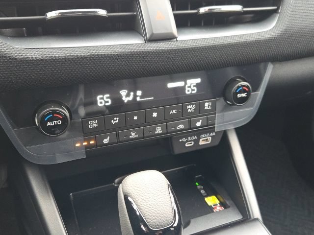 New 2026 Subaru Outback Limited AWD/4WD image 16