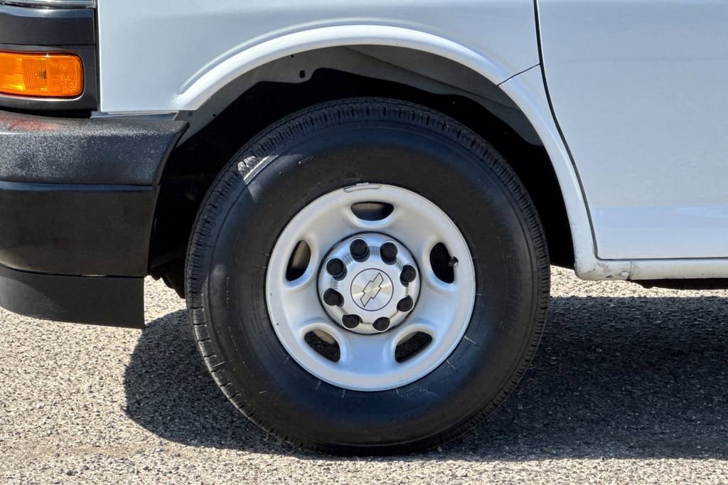Used 2020 Chevrolet Express 2500 w/ Communications Package image 32