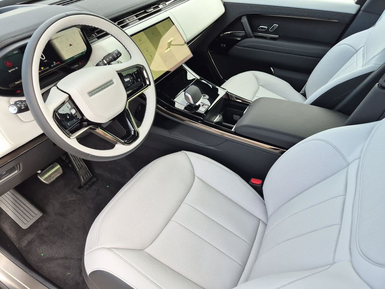 New 2027 Land Rover Range Rover Sport Dynamic SE AWD/4WD image 2