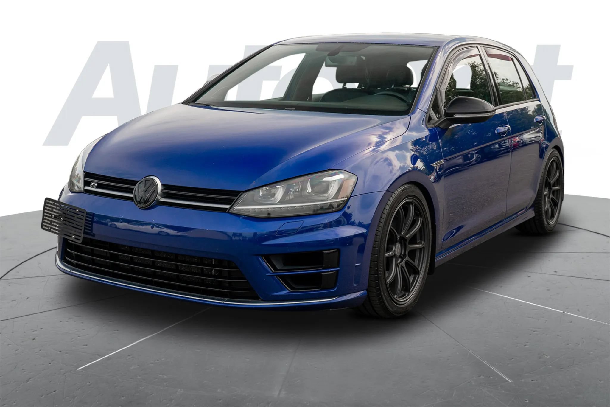 Used 2016 Volkswagen Golf R 4-Door AWD/4WD image 5