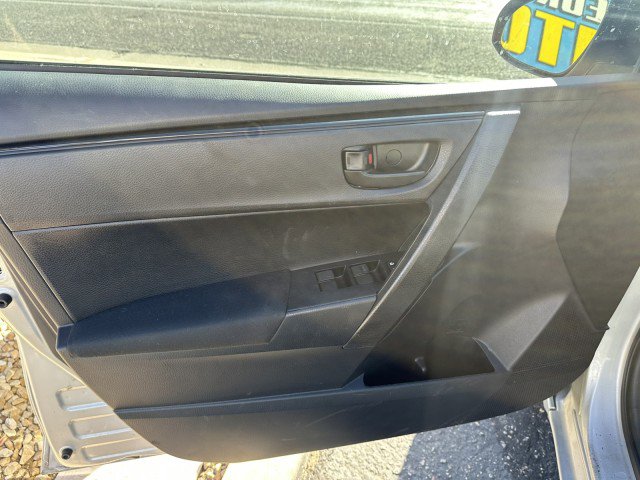 Used 2017 Toyota Corolla L image 10