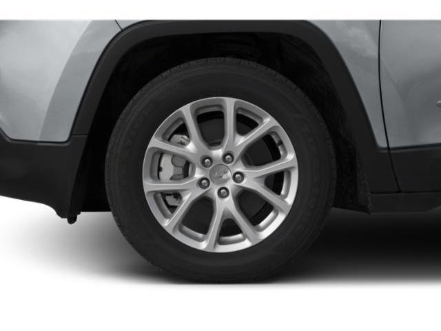 Used 2015 Jeep Cherokee Latitude w/ Cold Weather Group image 14