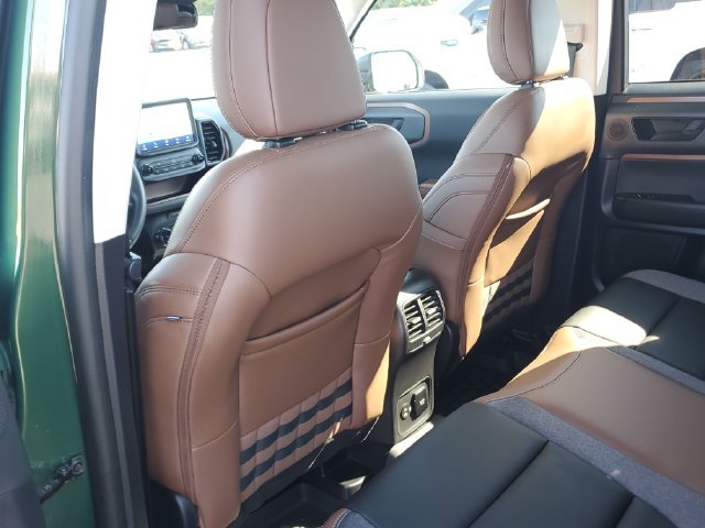 Used 2024 Ford Bronco Sport Outer Banks w/ Tech Package AWD/4WD image 13