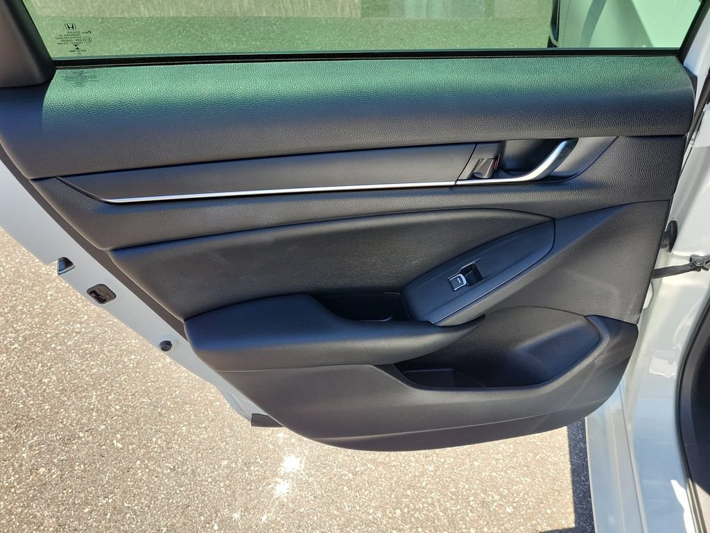 Used 2022 Honda Accord Sport image 9