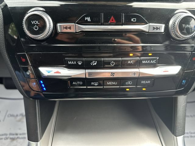 Used 2023 Ford Explorer Limited AWD/4WD image 18