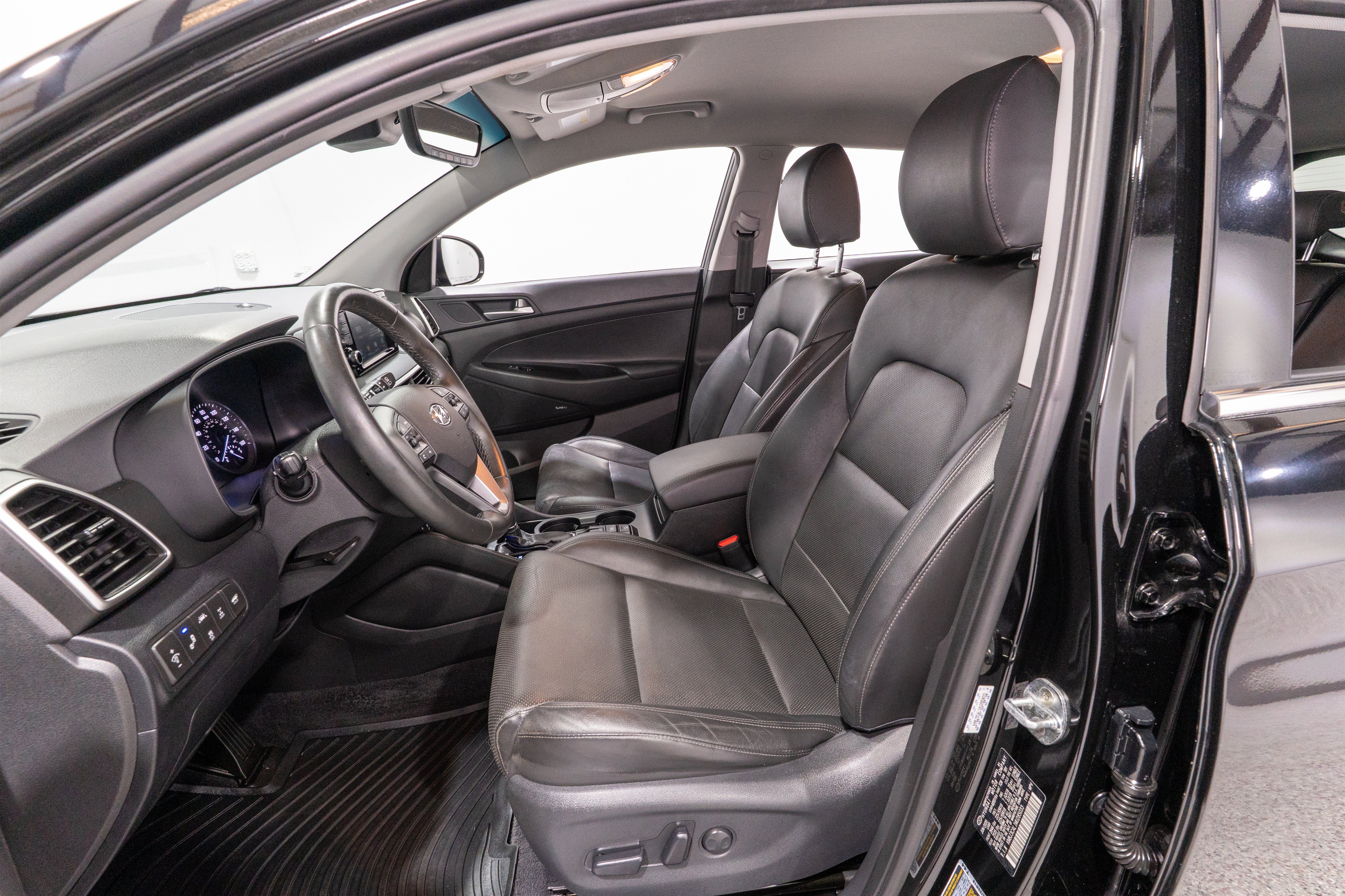 Used 2021 Hyundai Tucson Limited AWD/4WD image 15
