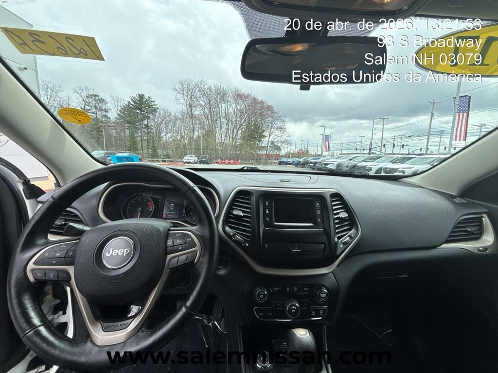 Used 2017 Jeep Cherokee Latitude w/ Cold Weather Group image 5