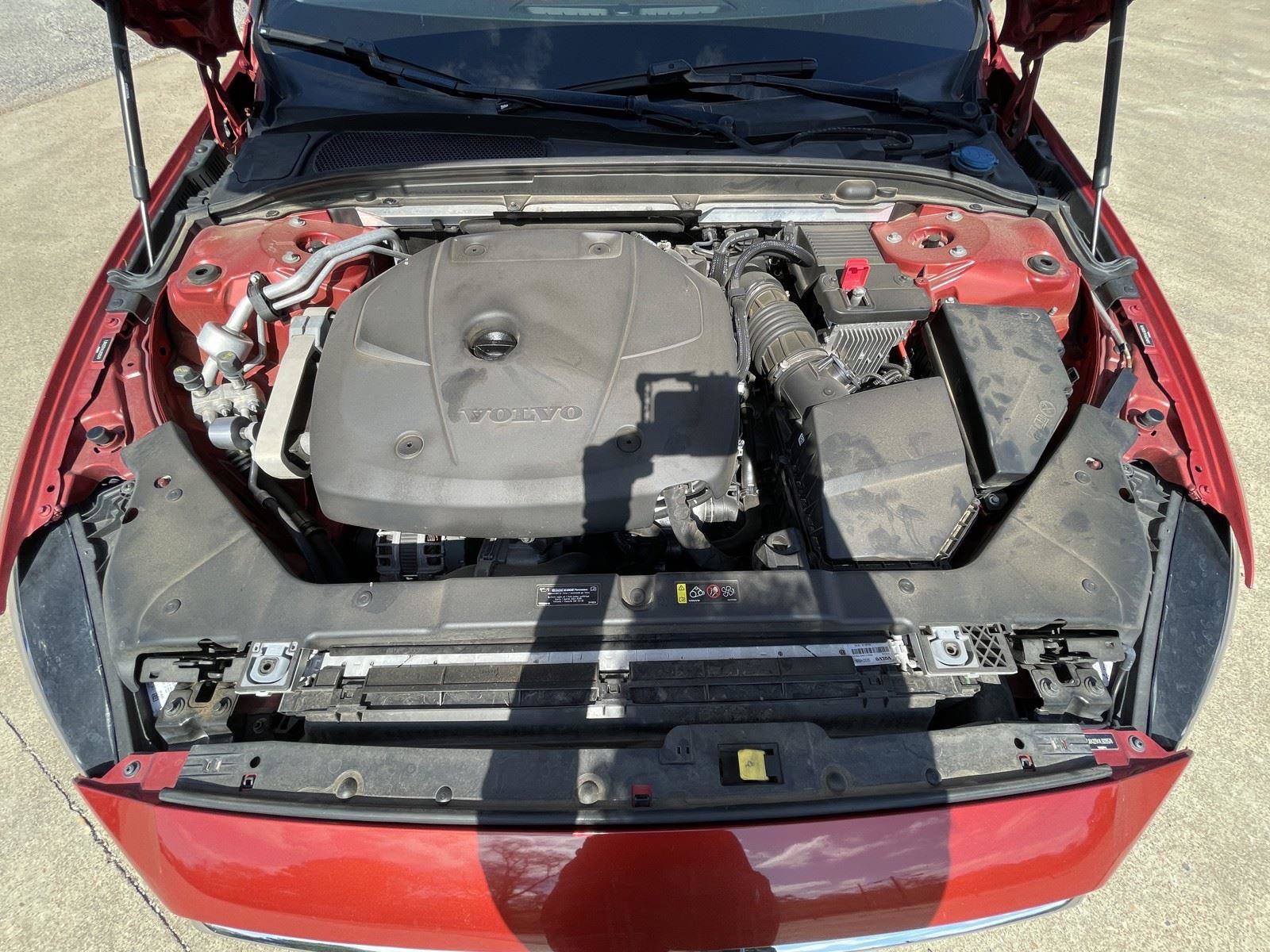 Used 2020 Volvo S60 T6 Momentum image 48