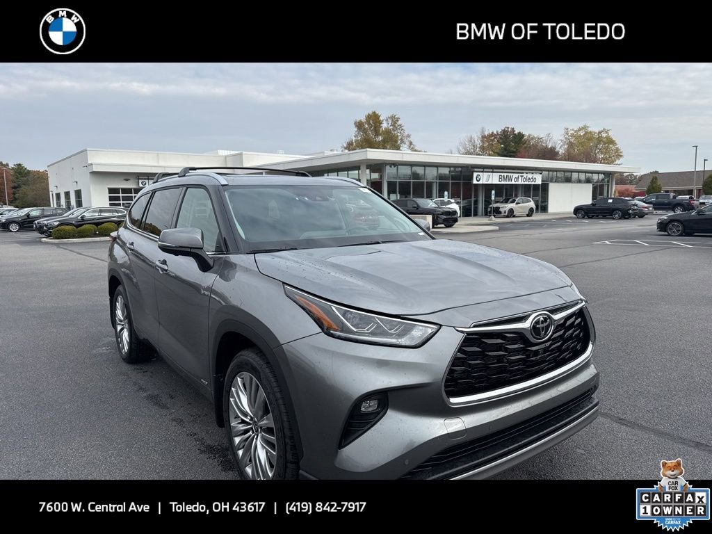 Used 2025 Toyota Highlander Platinum