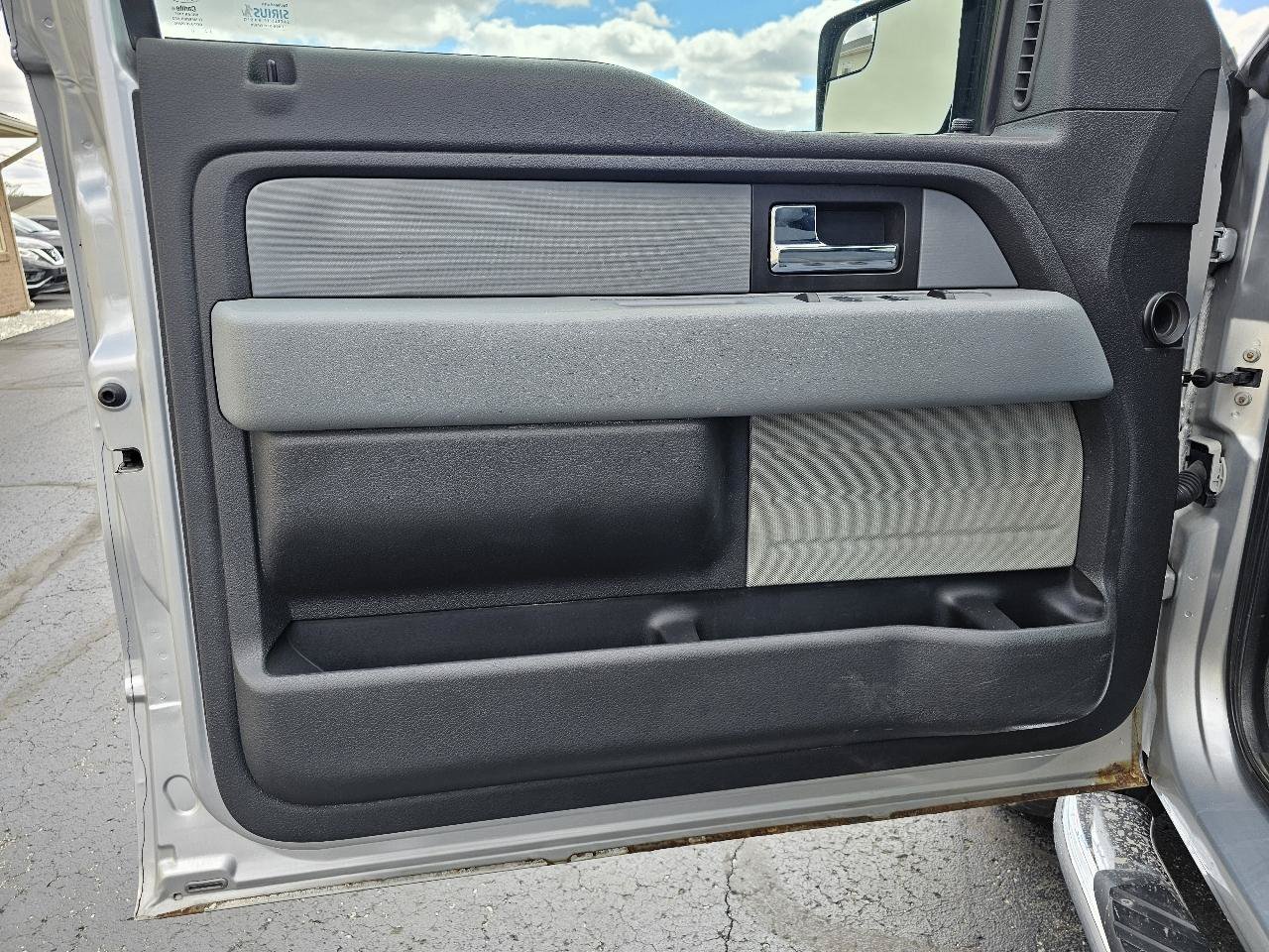 Used 2013 Ford F150 XLT w/ Luxury Equipment Group AWD/4WD image 4