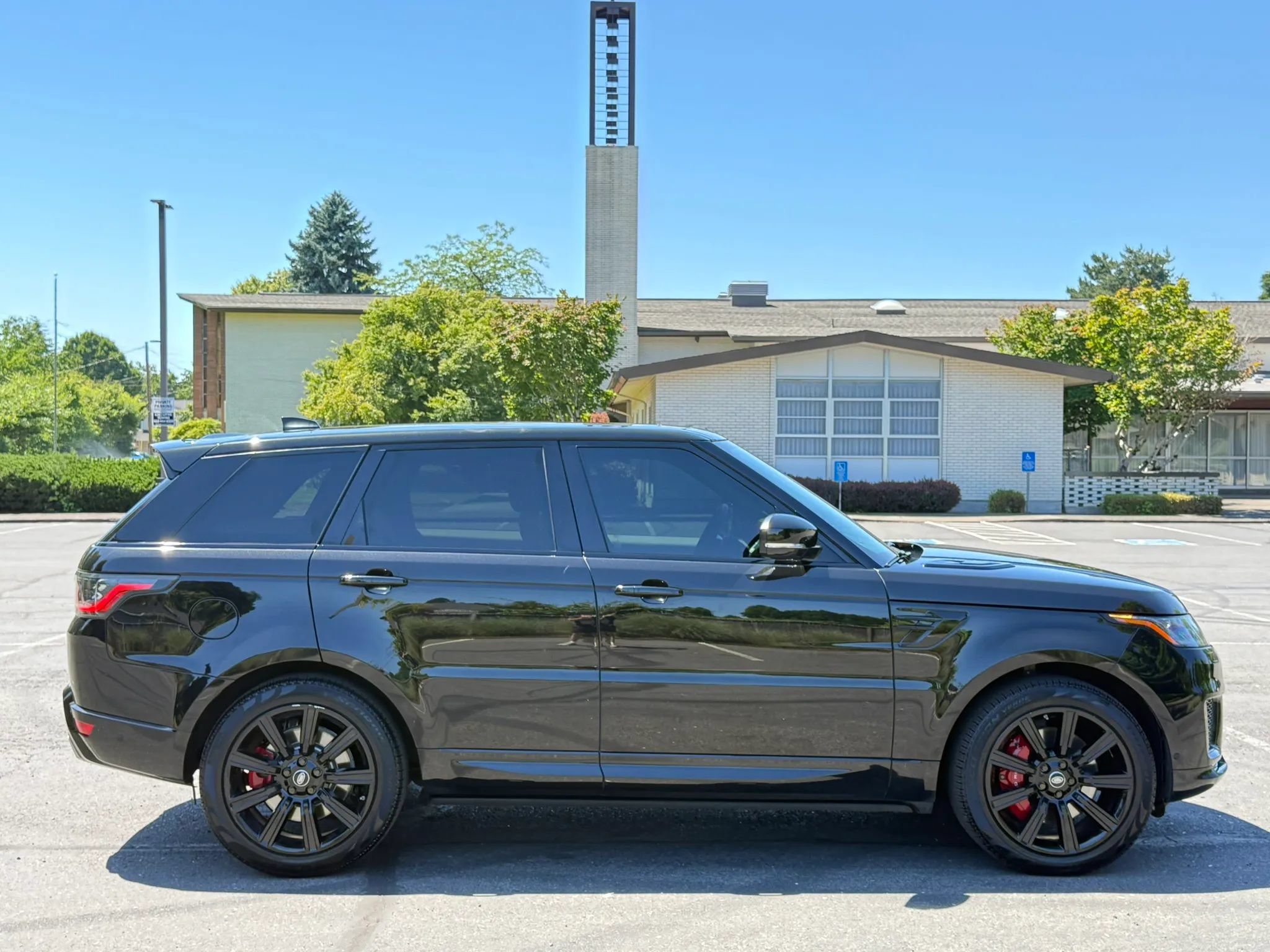 Used 2019 Land Rover Range Rover Sport Supercharged AWD/4WD image 7