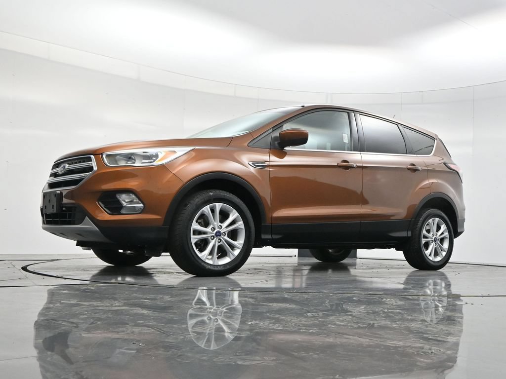 Used 2017 Ford Escape SE AWD/4WD image 42