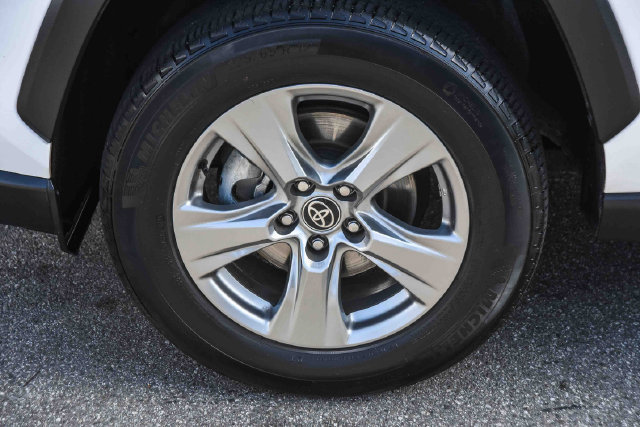Used 2023 Toyota RAV4 XLE FWD image 11