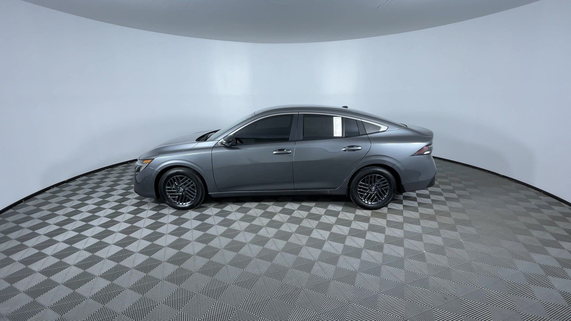 Certified 2026 Nissan Sentra SV w/ SV Convenience Package FWD image 6