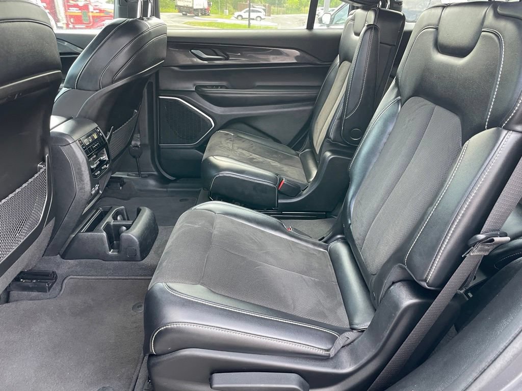 Used 2021 Jeep Grand Cherokee L Laredo AWD/4WD image 7