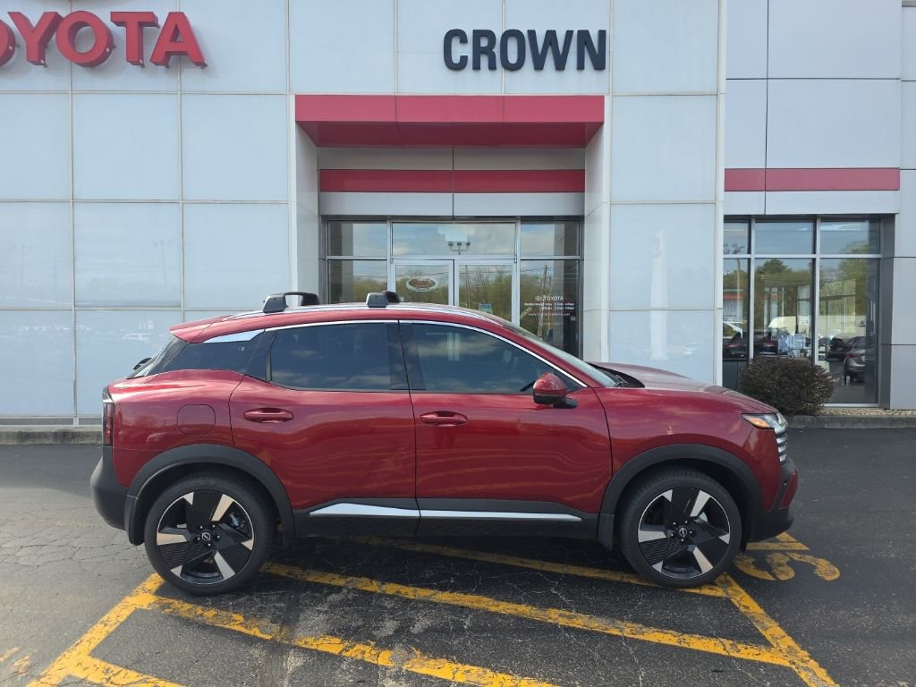 Certified 2025 Nissan Kicks SR AWD/4WD image 2