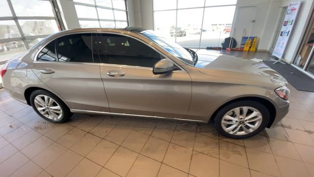 Used 2021 Mercedes-Benz C 300 4MATIC Sedan image 3