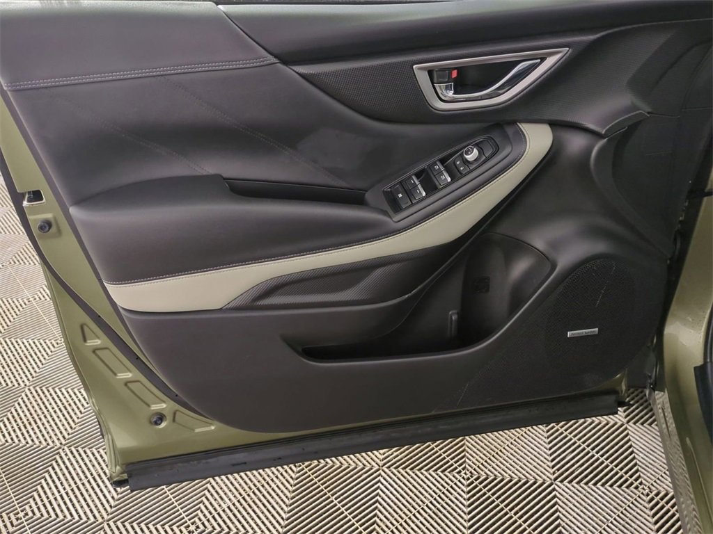 Used 2024 Subaru Forester Limited image 23