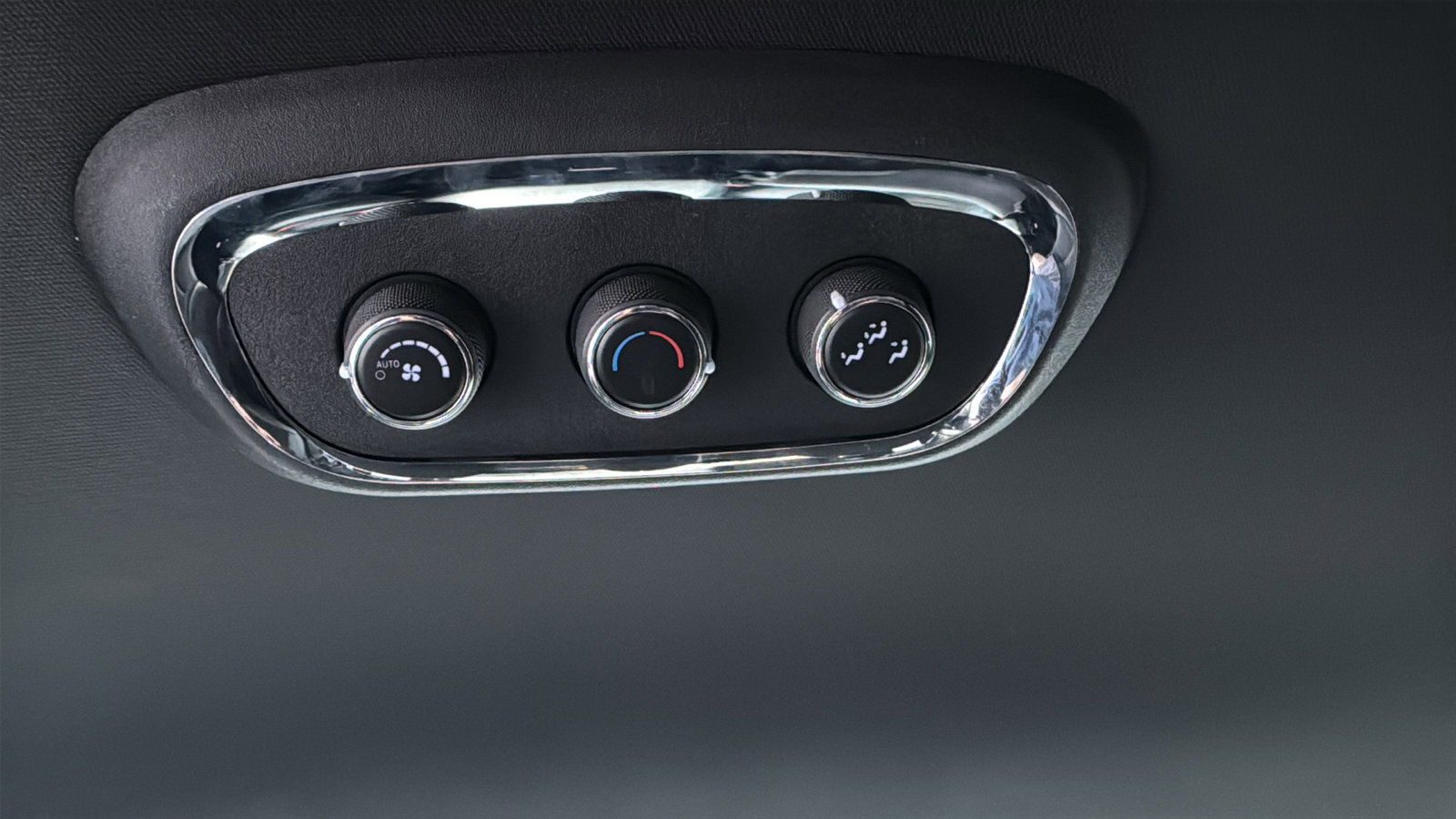 Used 2019 Dodge Durango GT image 22