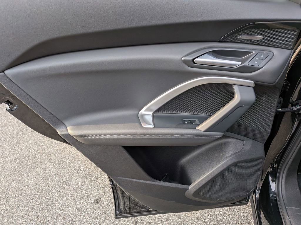 Used 2025 Audi Q5 Premium Plus w/ Premium Plus image 30