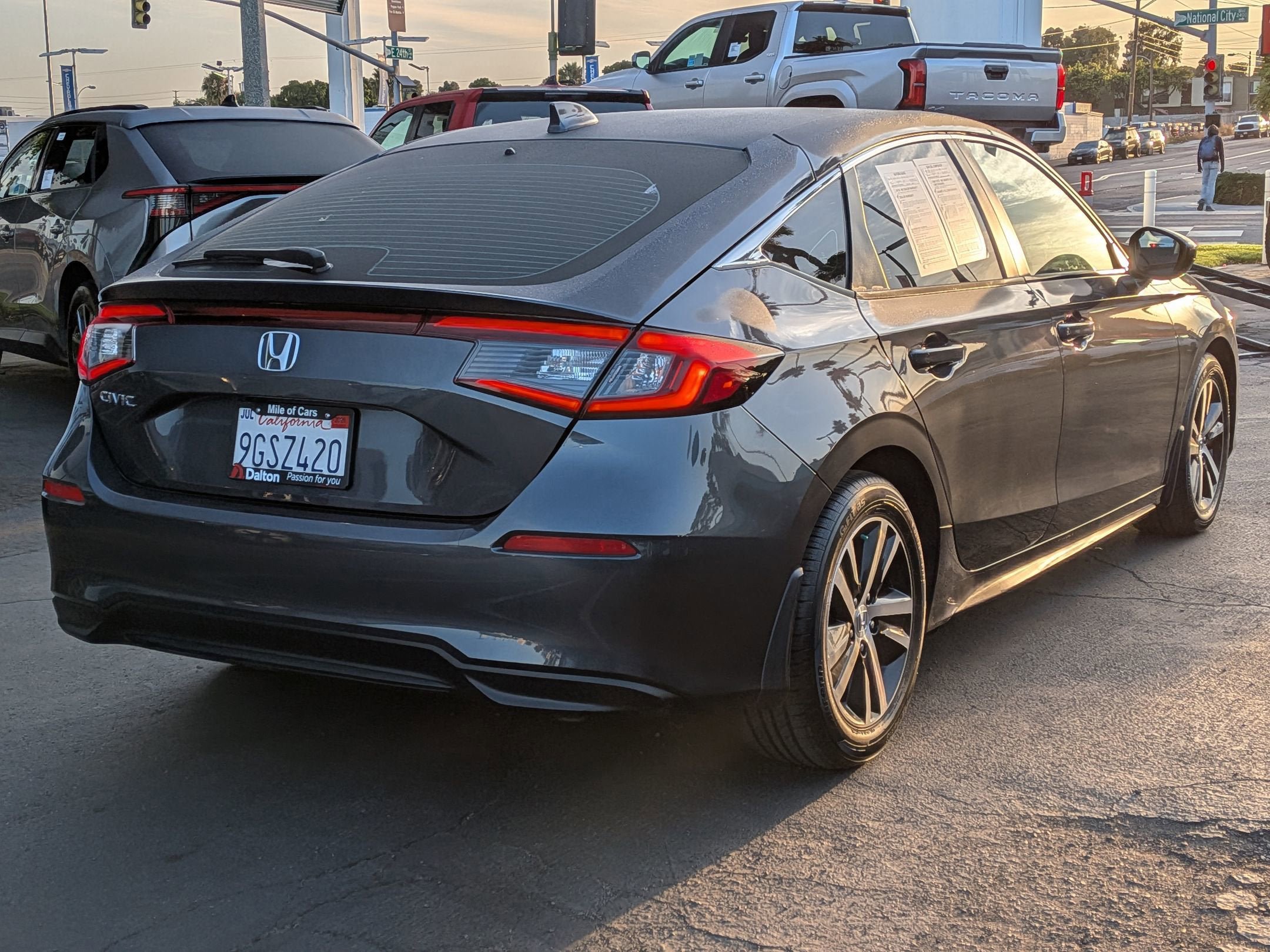 Used 2023 Honda Civic LX image 4
