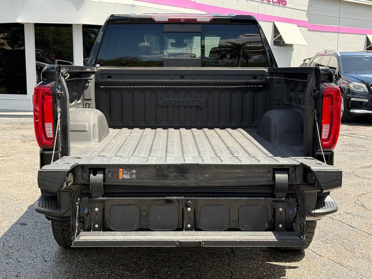 Used 2019 GMC Sierra 1500 AT4 w/ AT4 Premium Package image 10