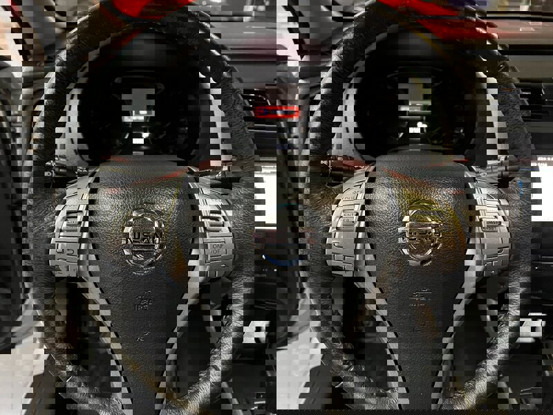 Used 2015 Nissan Altima 2.5 SL w/ Technology Package image 12