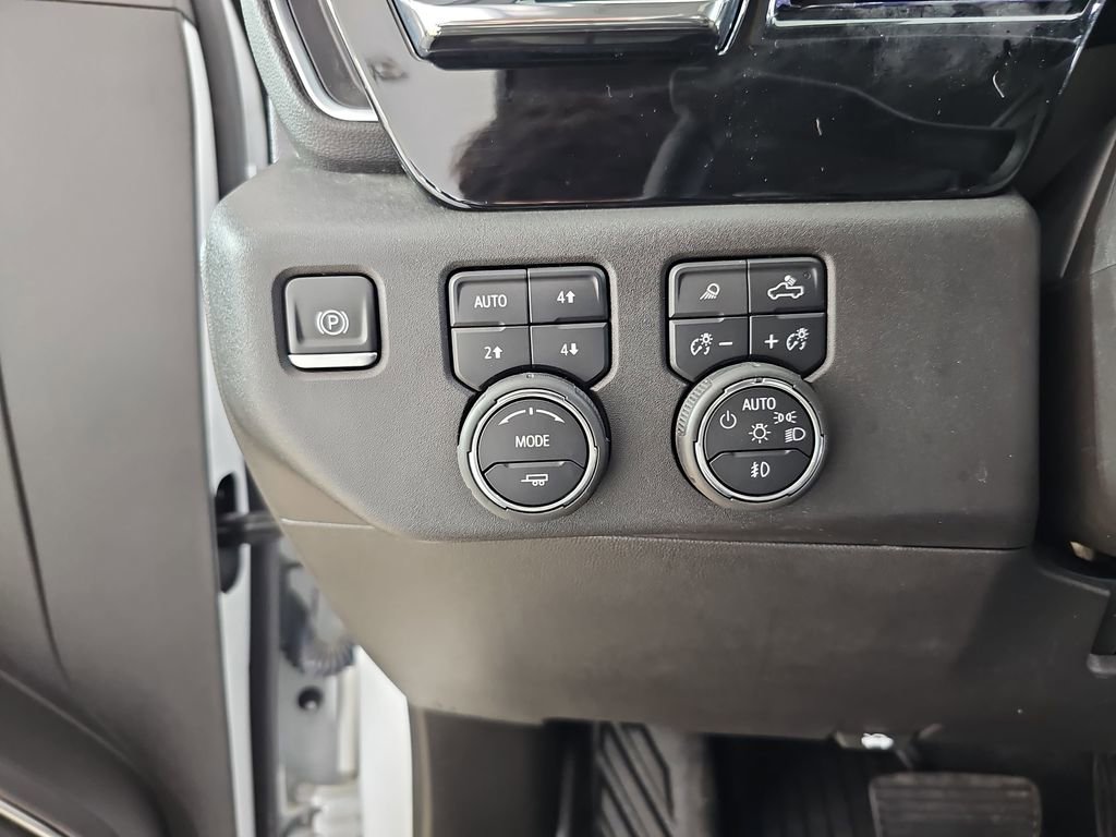 Certified 2024 Chevrolet Silverado 1500 LT Trail Boss w/ Convenience Package II image 30