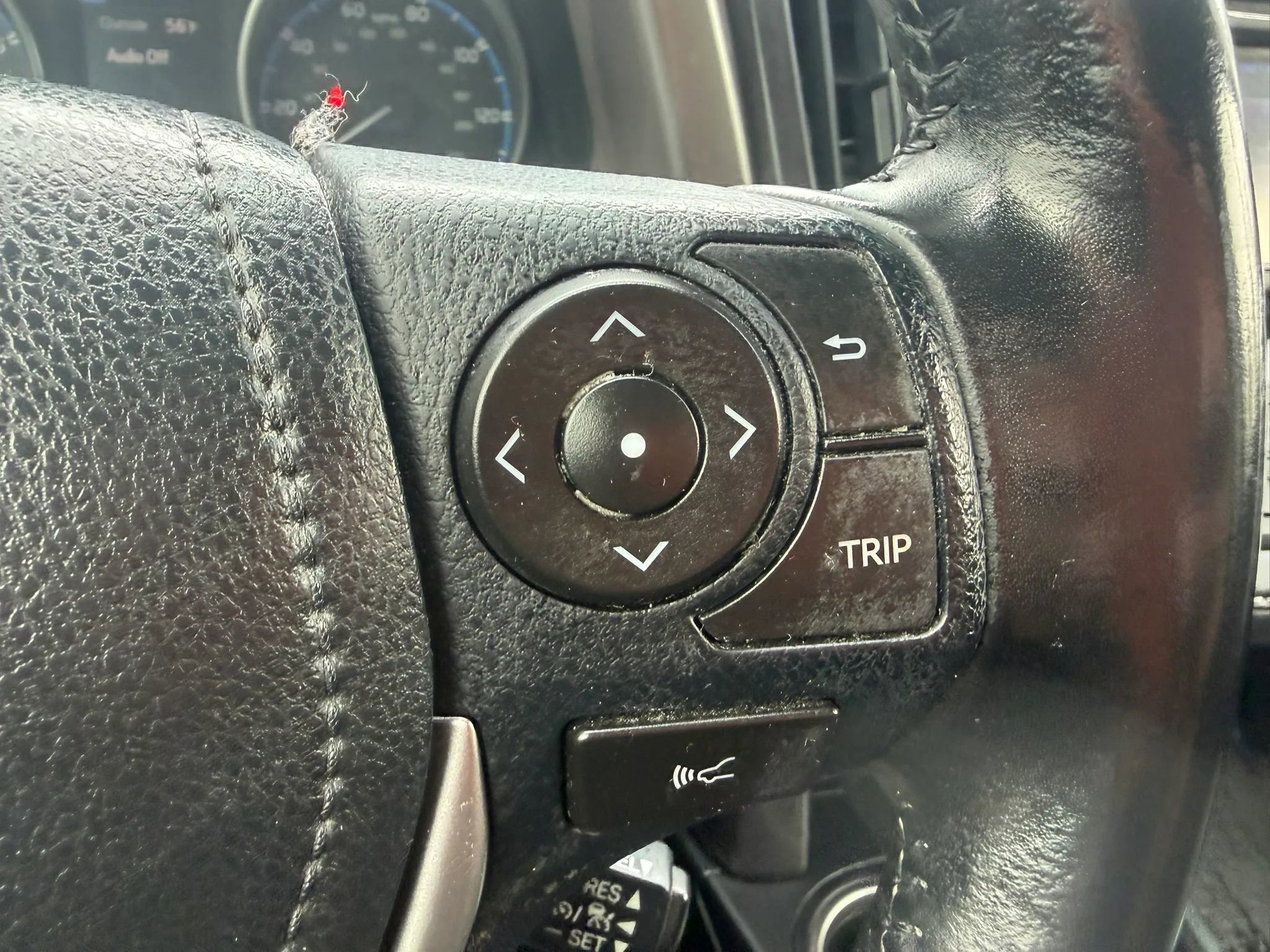 Used 2018 Toyota RAV4 XLE w/ Plus Extra Value Package AWD/4WD image 14