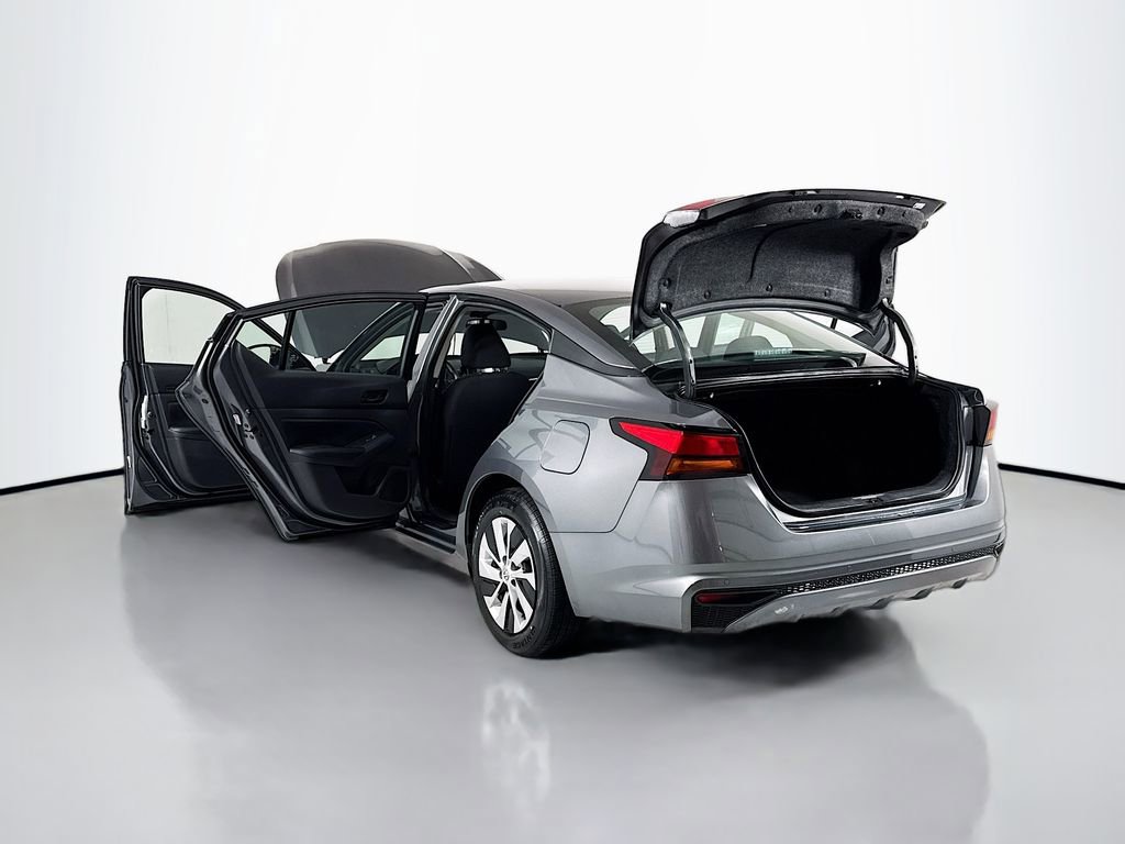 Used 2024 Nissan Altima 2.5 S image 23