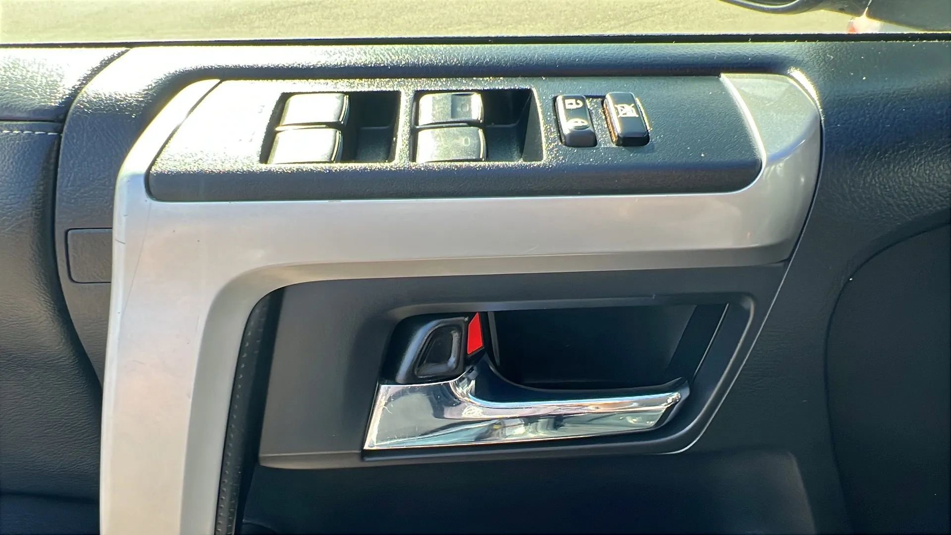 Used 2015 Toyota 4Runner SR5 Premium AWD/4WD image 14