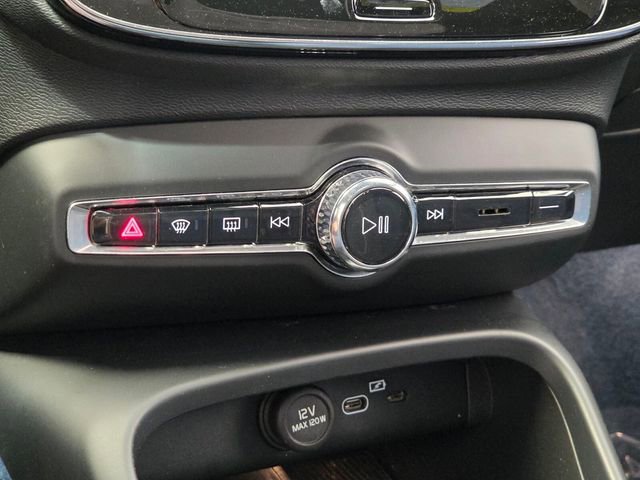 Certified 2023 Volvo C40 P8 Recharge Plus image 30