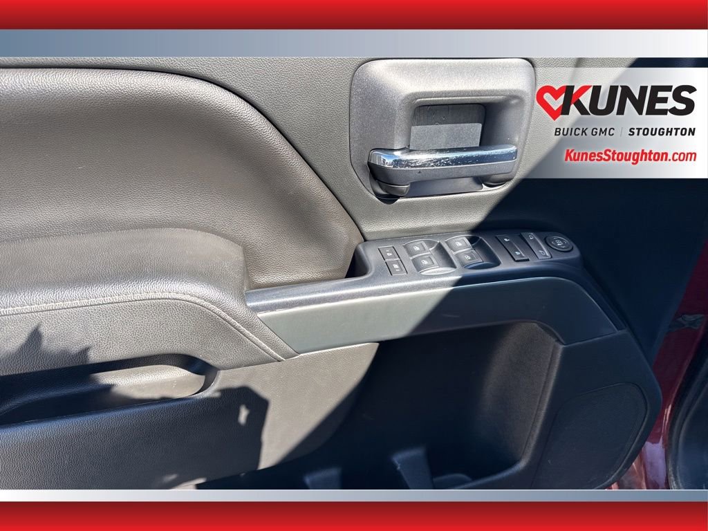 Used 2018 Chevrolet Silverado 1500 LT w/ All Star Edition AWD/4WD image 33