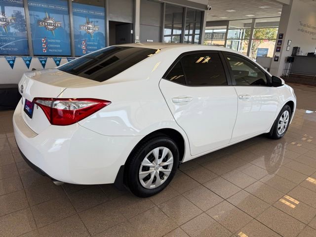 Used 2015 Toyota Corolla L image 3