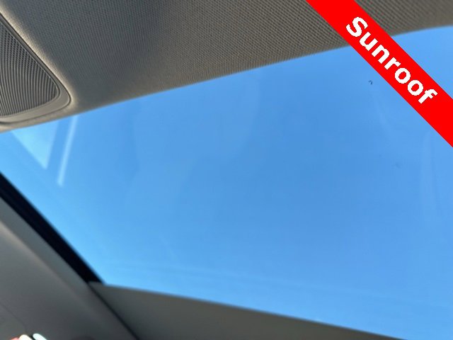 Used 2021 Audi Q5 Prestige w/ Prestige Package image 12