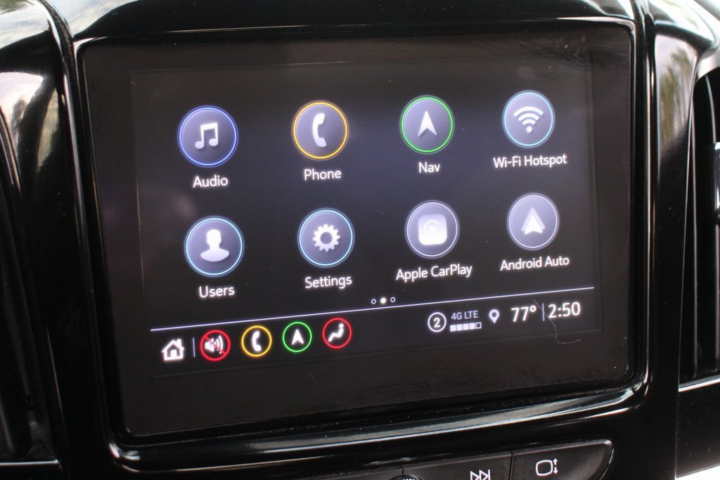 Used 2023 Chevrolet Traverse RS image 35