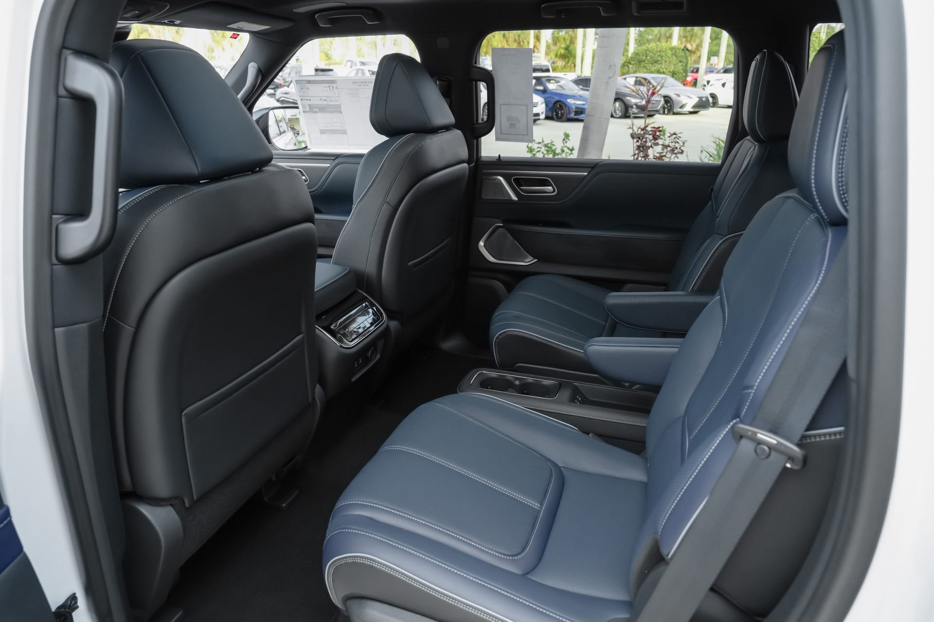 New 2026 INFINITI QX80 4WD w/ Sport Exterior Package image 28