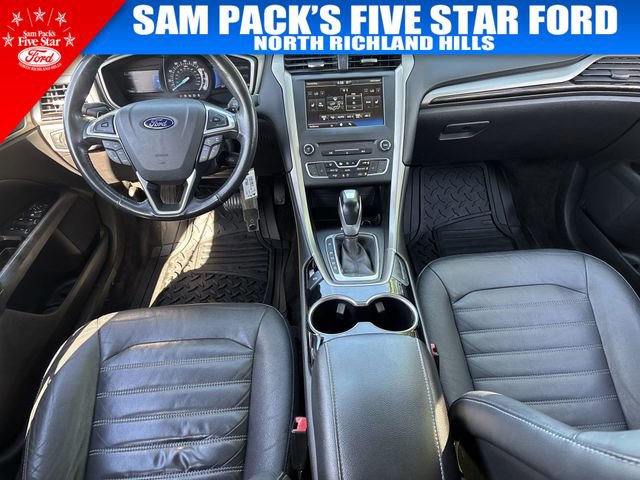 Used 2016 Ford Fusion SE w/ Equipment Group 202A image 12