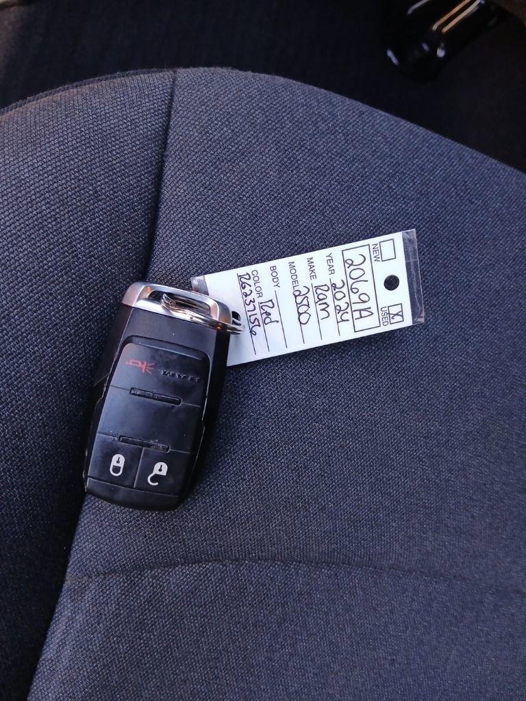 Used 2024 RAM 2500 Tradesman w/ Chrome Appearance Group image 39