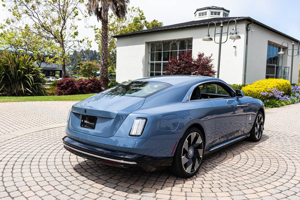 Used 2025 Rolls-Royce Spectre w/ Leather Finishing Pack AWD/4WD image 2