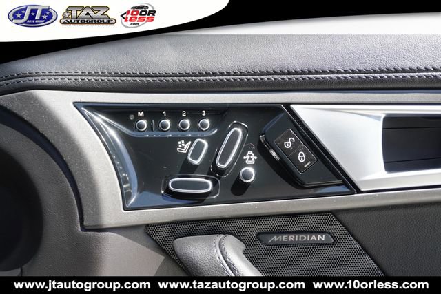 Used 2015 Jaguar F-TYPE Coupe image 20