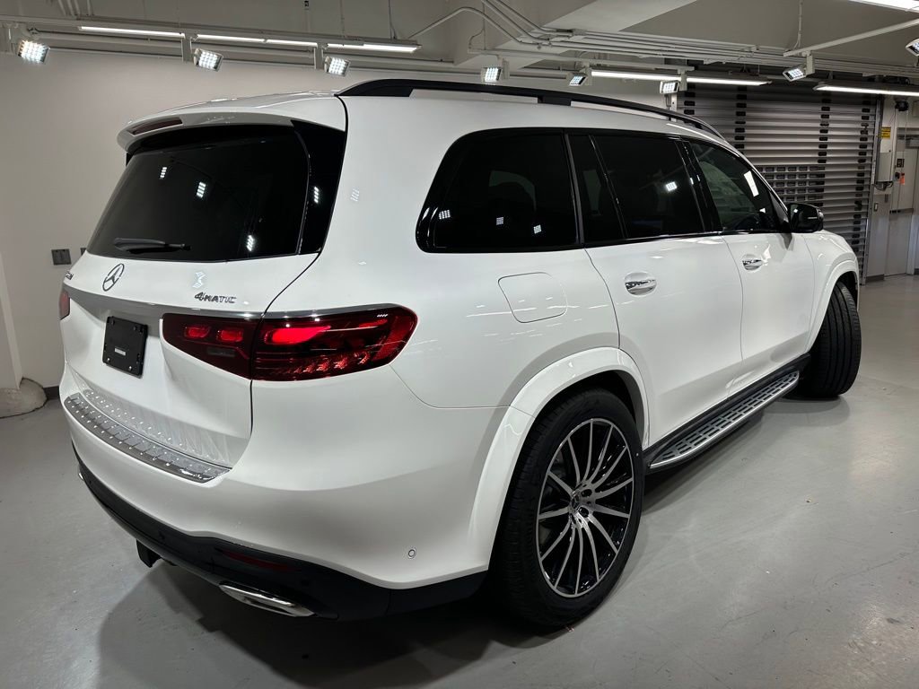 New 2025 Mercedes-Benz GLS 580 4MATIC image 8