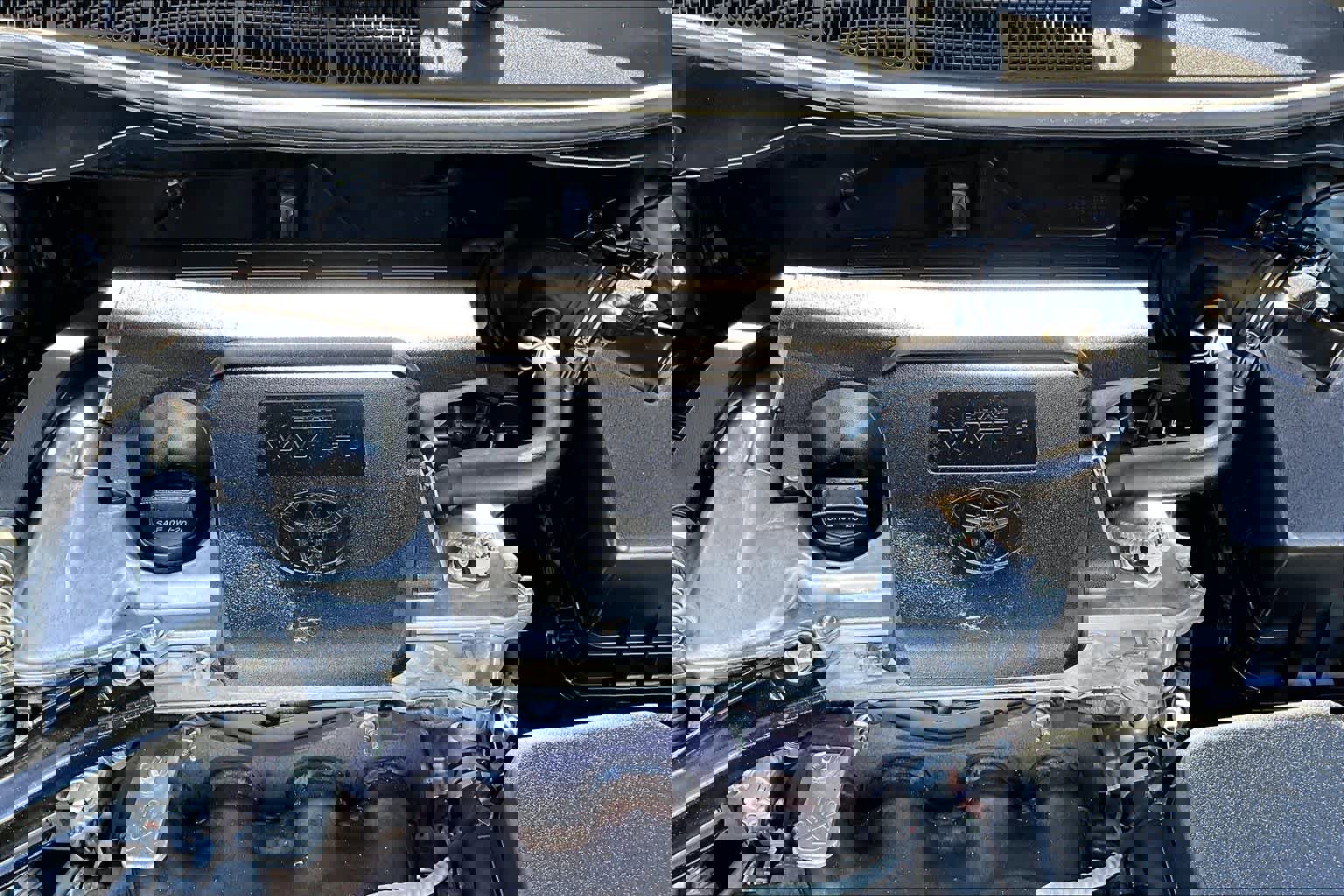 Used 2012 Toyota Camry XLE image 32