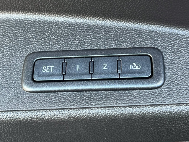 Used 2016 Chevrolet Suburban LTZ AWD/4WD image 19