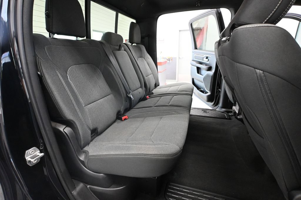 Used 2022 RAM 1500 Big Horn AWD/4WD image 36