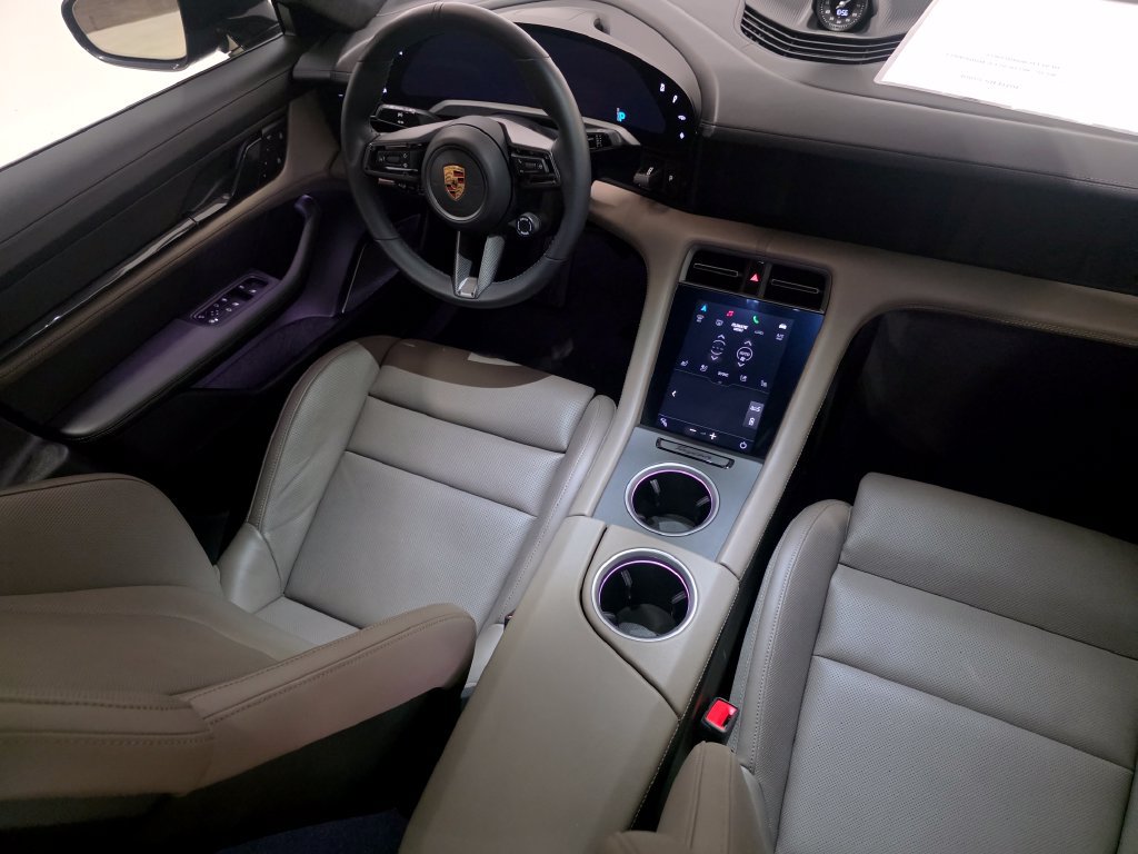Certified 2024 Porsche Taycan Turbo S AWD/4WD image 17