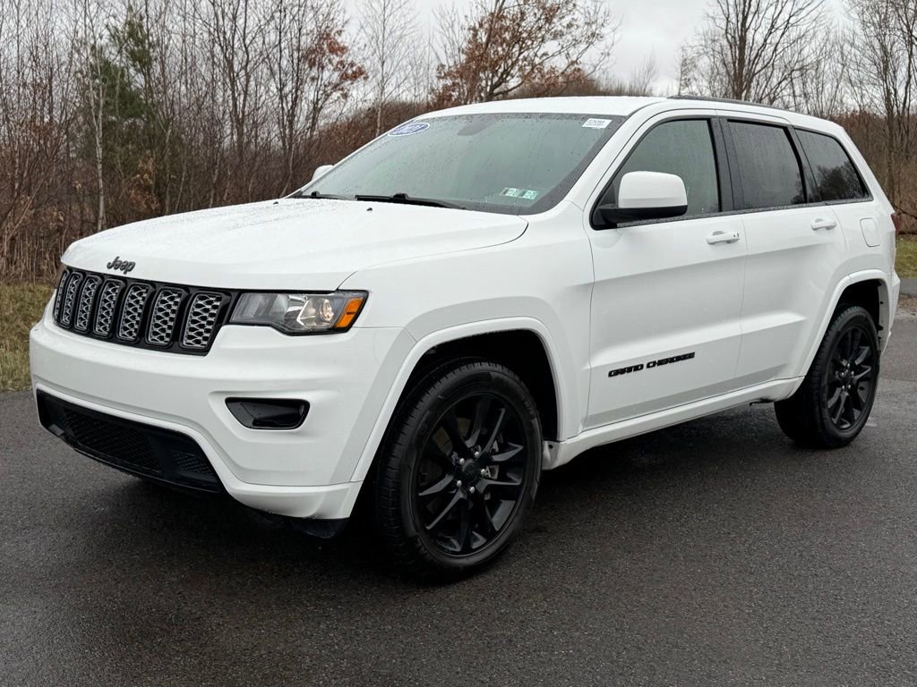 Used 2021 Jeep Grand Cherokee Laredo X image 26